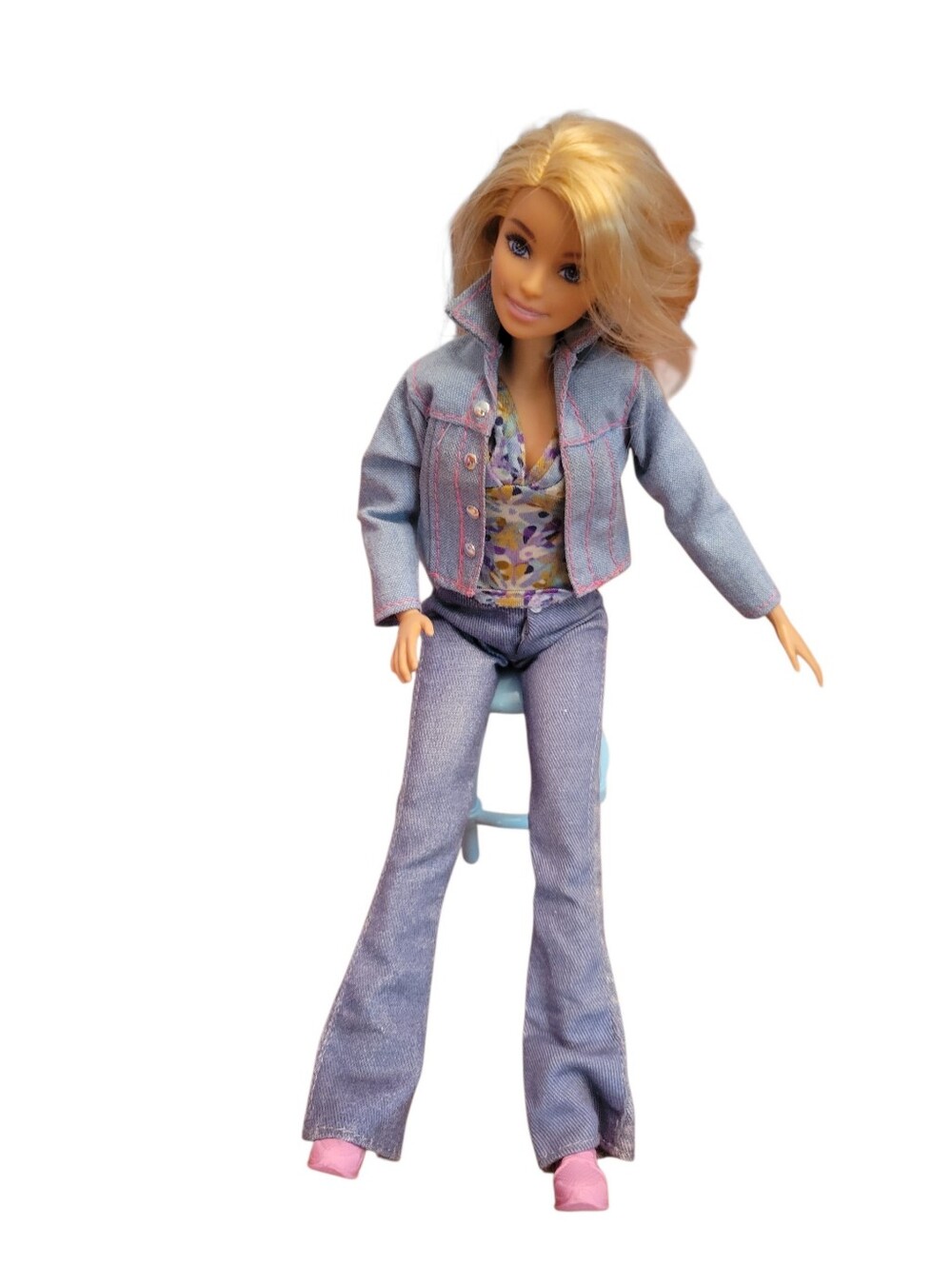 Barbie Fashion Doll in Blue Denim Outfit with Pink Shoes AND FARM SET